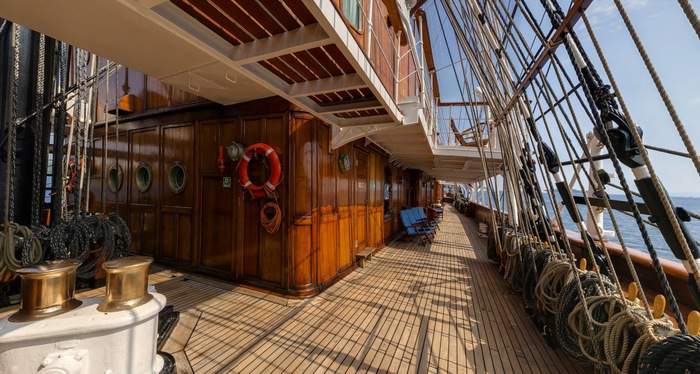 SCC Sea Cloud Promenade Deck.jpg
